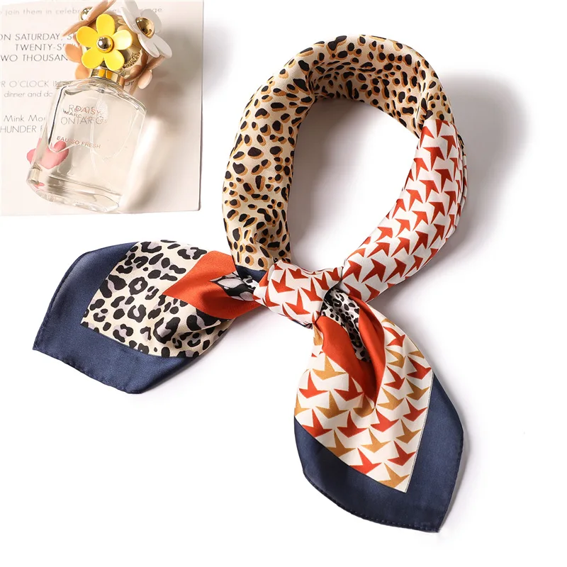

Ruicesstai silk scarf square 70*70cm fashion leopard scarf women 2019 new spring summer neckerchief lady foulard bandana shawls