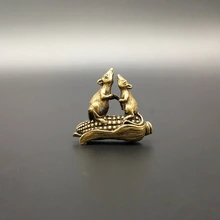 Коллекционные китайские латунные Резные Зодиак Животные мышь Кукуруза изысканные маленькие статуи