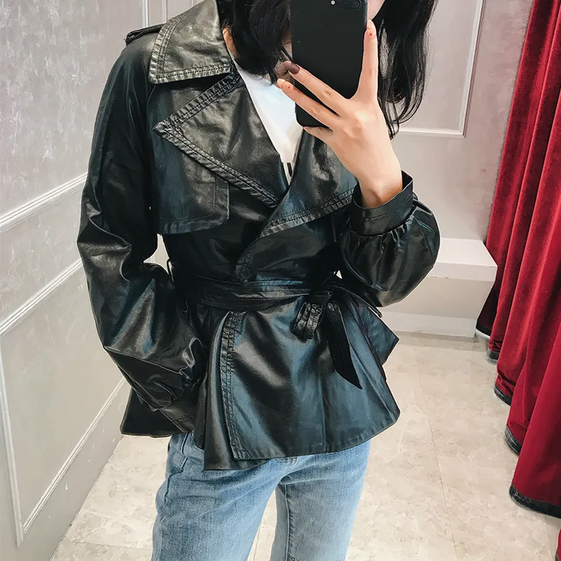 

[EWQ] 2019 Spring Summer New Pattern Lapel Longs Sleeve Solid Patchwork Lace Up High Street Pu Coat Women Jacekt AD925