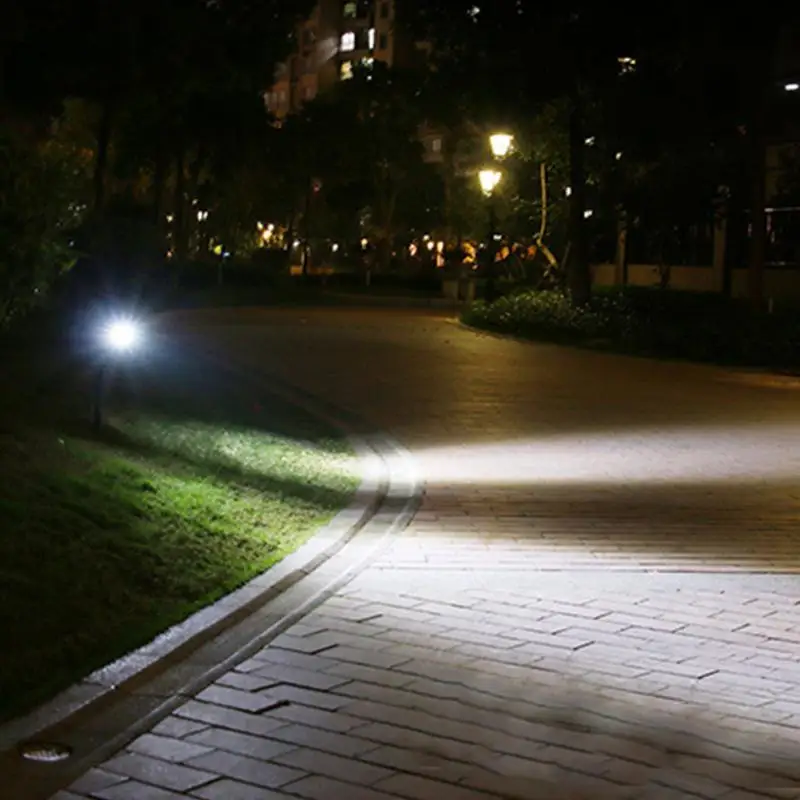

Solar Powered Spotlight Outdoor Lighting Solar Light 2-in-1 Solar Lamp Waterproof For Garden Fence