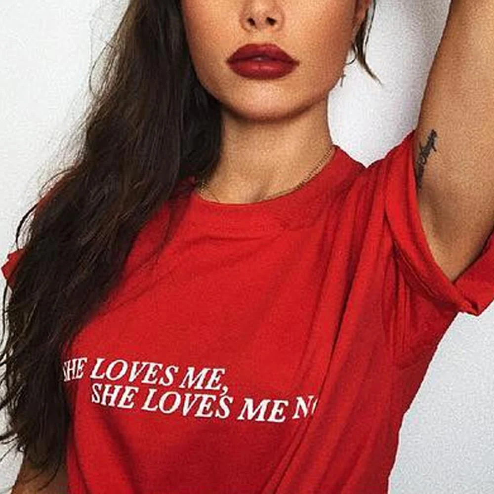 

Womens Red T Shirt with Sayings She Loves Me She Loves Me Not Quoted Print Tee Summer Fashion Grunge Tumblr Tshirt Clothing