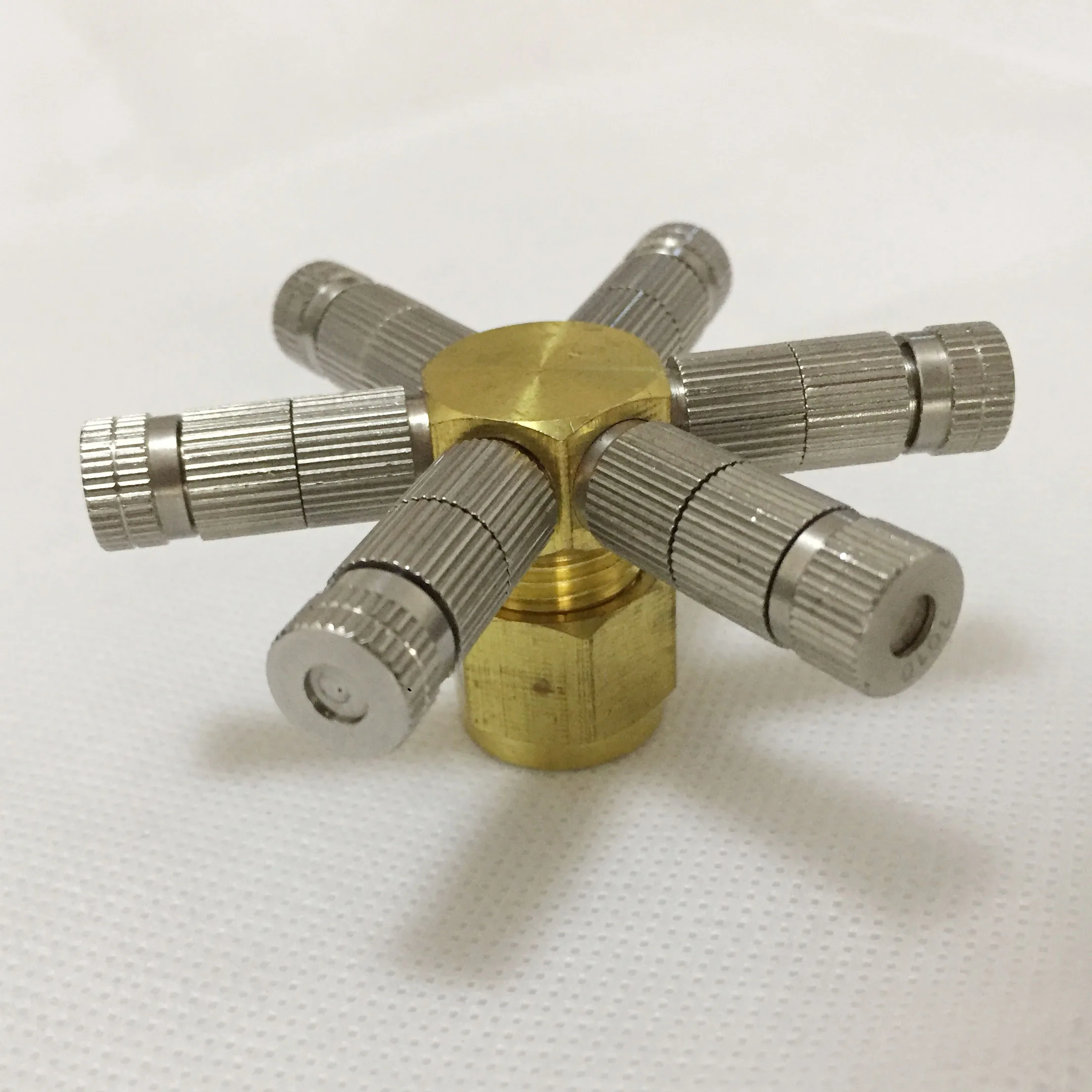 Рисунок 3 - пористый коннектор для соединения воды 9