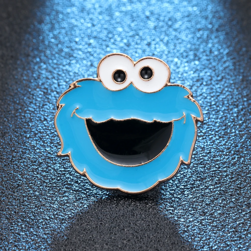 

Exquisite Enamel Blue Cute Smile Face Brooch Denim Pin Buckle Shirt Badge Gift lapel pin