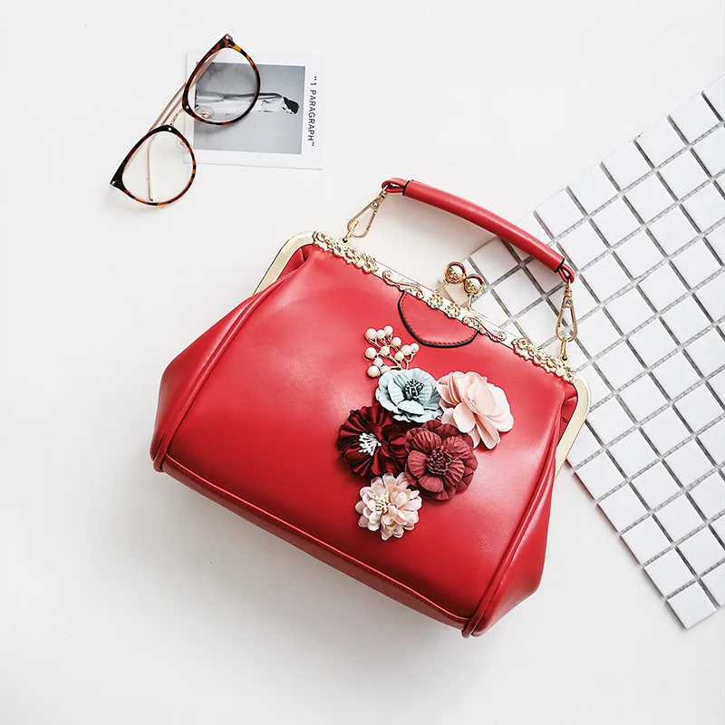 

2019 Sweet Lady Pillow Crossbody Bags For Women Bag Iron Clip Lock Flower Shoulder Diagonal Female Handbag PU Leather Pochette