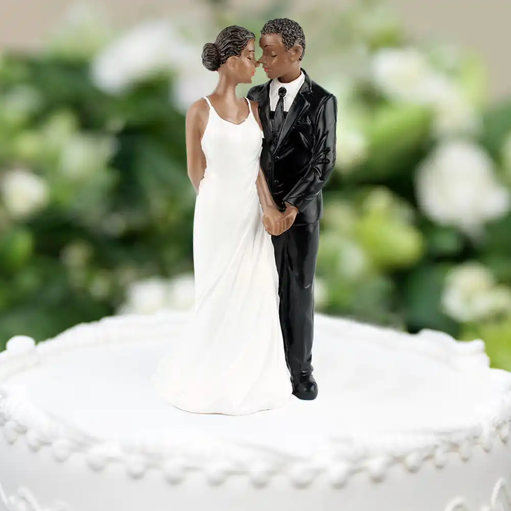 Reusable Wedding Cake Toppers Bride And Groom Romantic Resin