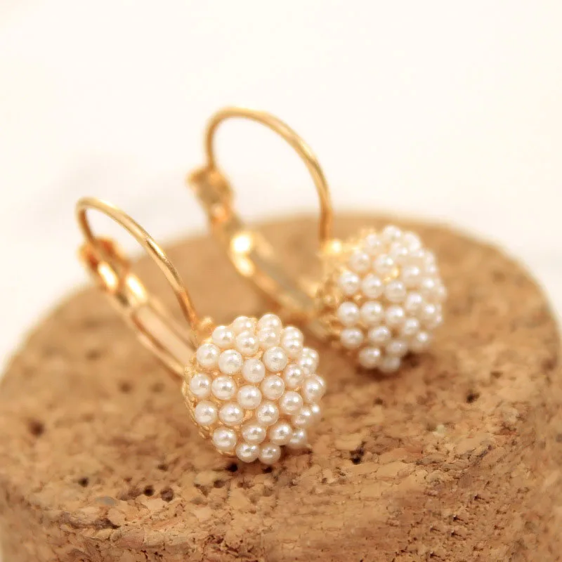 

Fashion 1 Pair Women Girls Charming New Elegant Simulation Pearl Beads Stud Earrings Jewelry Gift