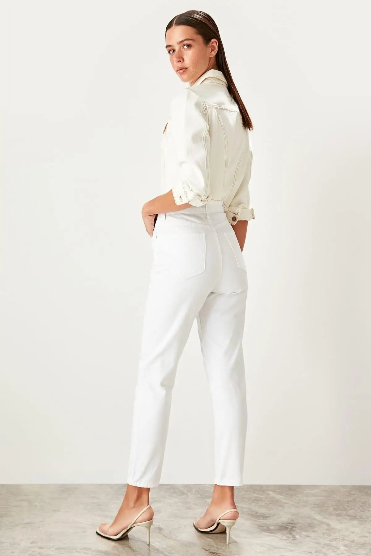 Trendyol/белые джинсы для мам с высокой талией; повседневные узкие джинсовые брюки-карандаш; TWOSS19LR0246