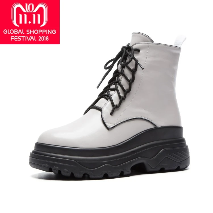 

{Zorssar} winter fur Female boots flat heel Ankle boots platform Genuine Leather Motorcycle boots women Booties Zapatos mujer