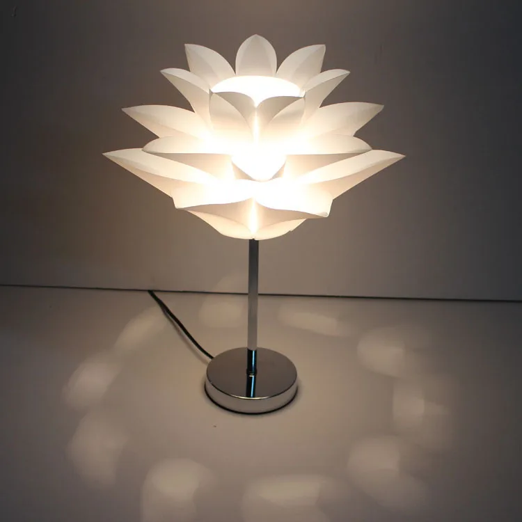 

Desk Lamp Modern Concise Originality Personality Lotus Desk Lamp Bedroom Bedside Dimming Desk Lamp Cozy Romantic