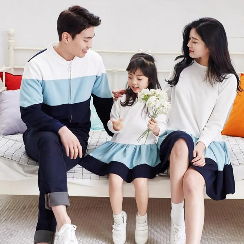 

Family Matching Outfits Mother Daughter Dresses Father Boy Tops Jacket Mother Girl Clothes Men Women Children Family Clothing