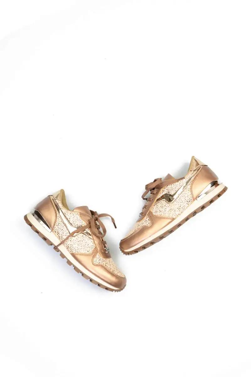 

Bambi Gold Women Casual Shoes G0445029809