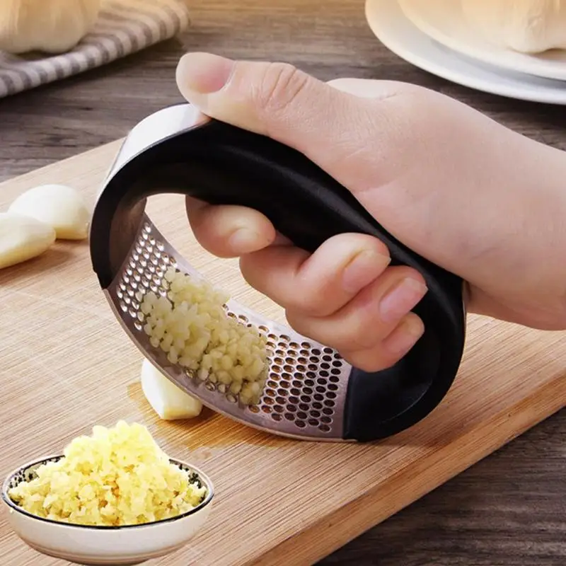 

Multi-functional Garlic Grater Stainless Steel Curved Garlic Presses Crusher Chopper Slicer Grinder Crusher Kitchen Gadgets Tool