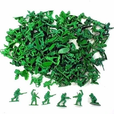 144 TOY ARMY SOLDIERS military men play action figures GREEN PLASTIC SOLDIER | Дом и сад