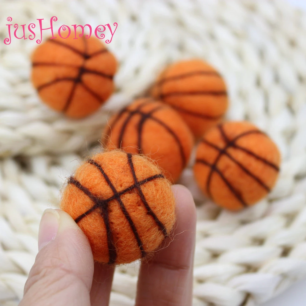 4 Pieces Handmade Wool Felt Basketballs 30mm Miniature Basketball DIY