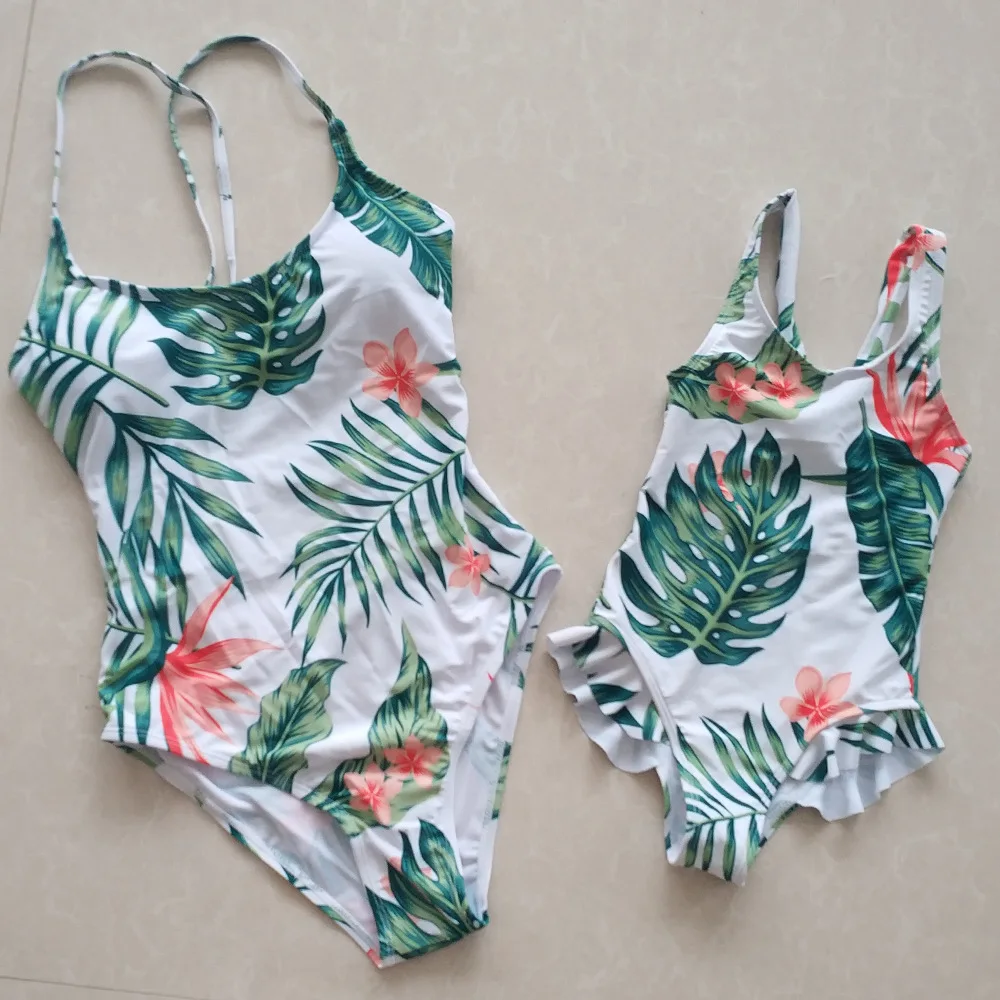 

Family Set Mother And Daughter Swimwear Mommy And Me Bikini Swimsuit Matching Outfits Look Clothes Mom Mum Baby Dresses Clothing