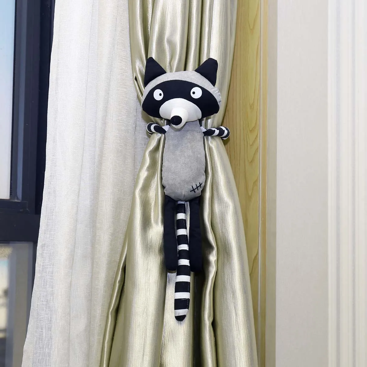 Raccoon Curtain Ring Tieback Holder