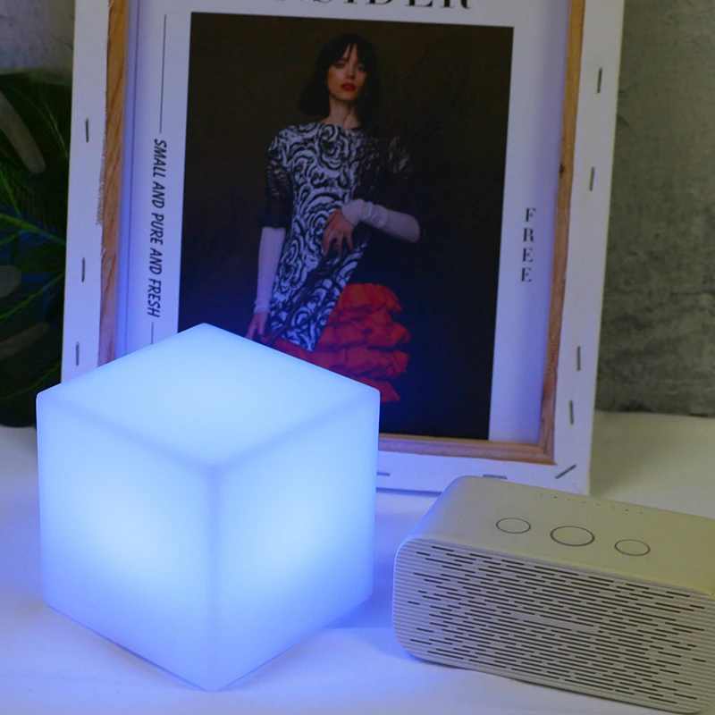 Смарт настольная лампа Cube Shape WiFi совместимый с голосовым управлением Alexa ручной