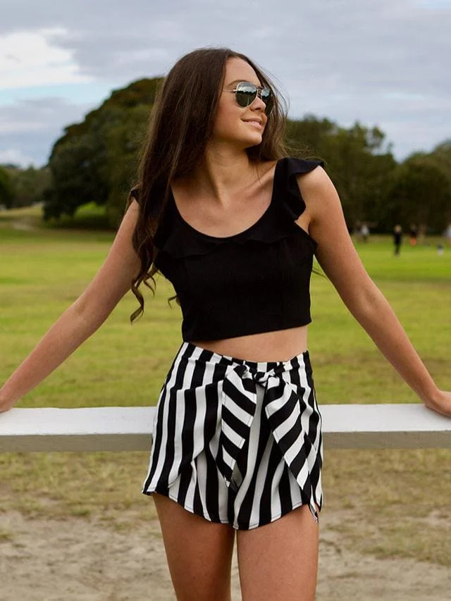 

ZAFUL Flounce Crop Top And Striped Shorts Beach Summer 2pcs Women'S Set Cropped Top High Waist Mini Shorts 2018 Causal Sets