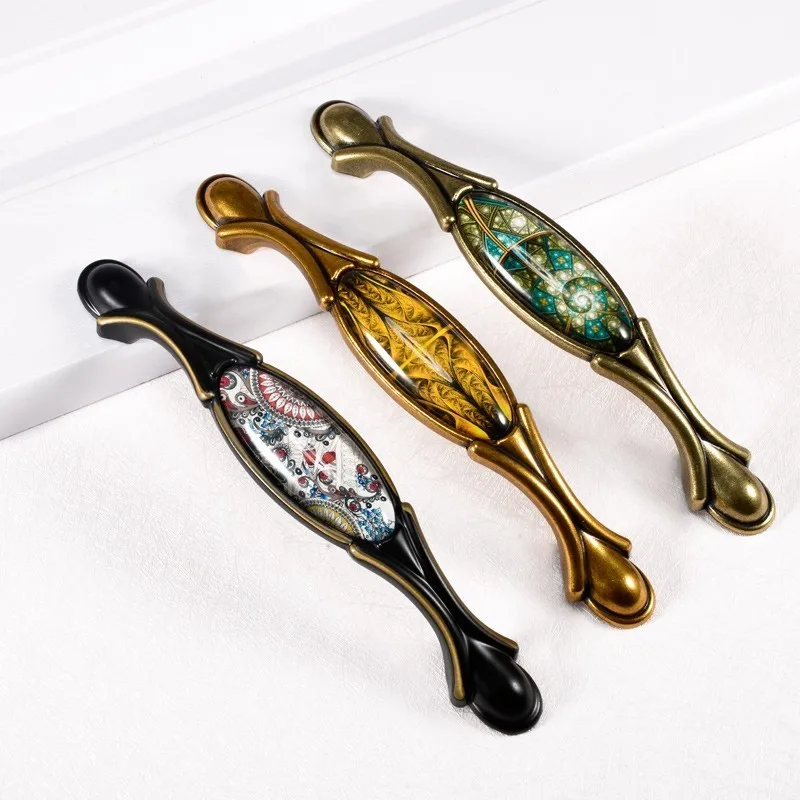 

Retro Furniture Handle Elegant Vintage Bronze Kitchen Cabinet Knobs And Handles Wardrobe Cupboard Door Handle Closet Drawer Pull