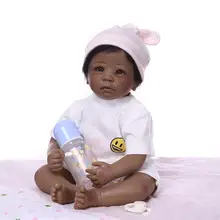 Muñeca de bebés realista encantadora 22 ''muñecas hechas a mano + ropa de silicona bebé vinilo recién nacido piel negra niño regalo Reborn(China)