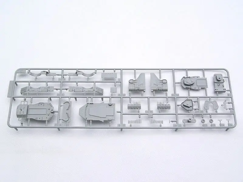 Trumpeter масштаб 05712 1/700 немецкий боевой корабль Tirpitz модель 1944 боевое