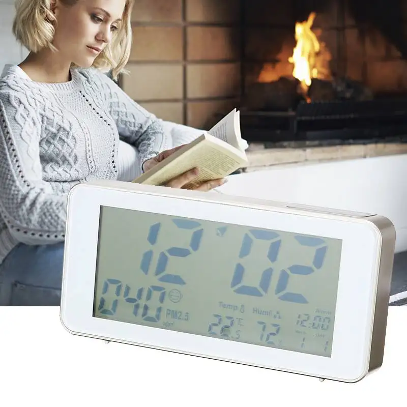 

Sliver Digital Air Quality Monitor PM2.5 Smart Clock USB Air Monitoring Electronic Timer