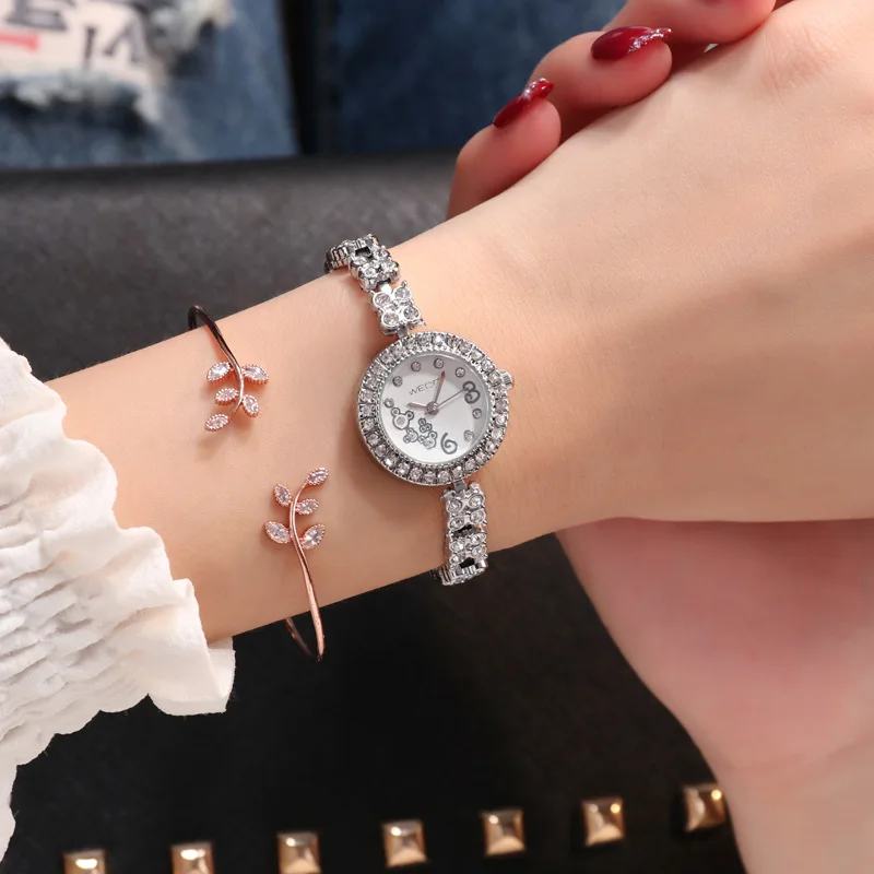 

Fashion Lady Pooh Bear Head Watch Female Student Watch Business Quartz Women's Bracelet Watch relojes para mujer ladies watch