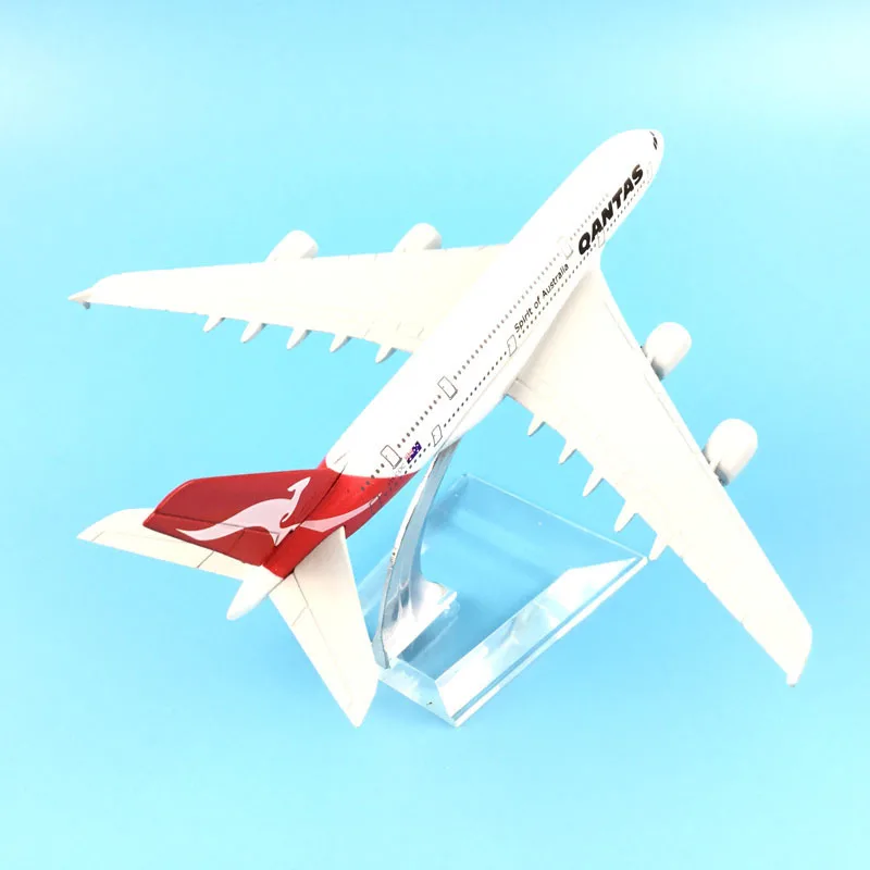 Модель самолета Qantas модель из литого металла 16 см 1:400|Вертолеты самолеты корабли