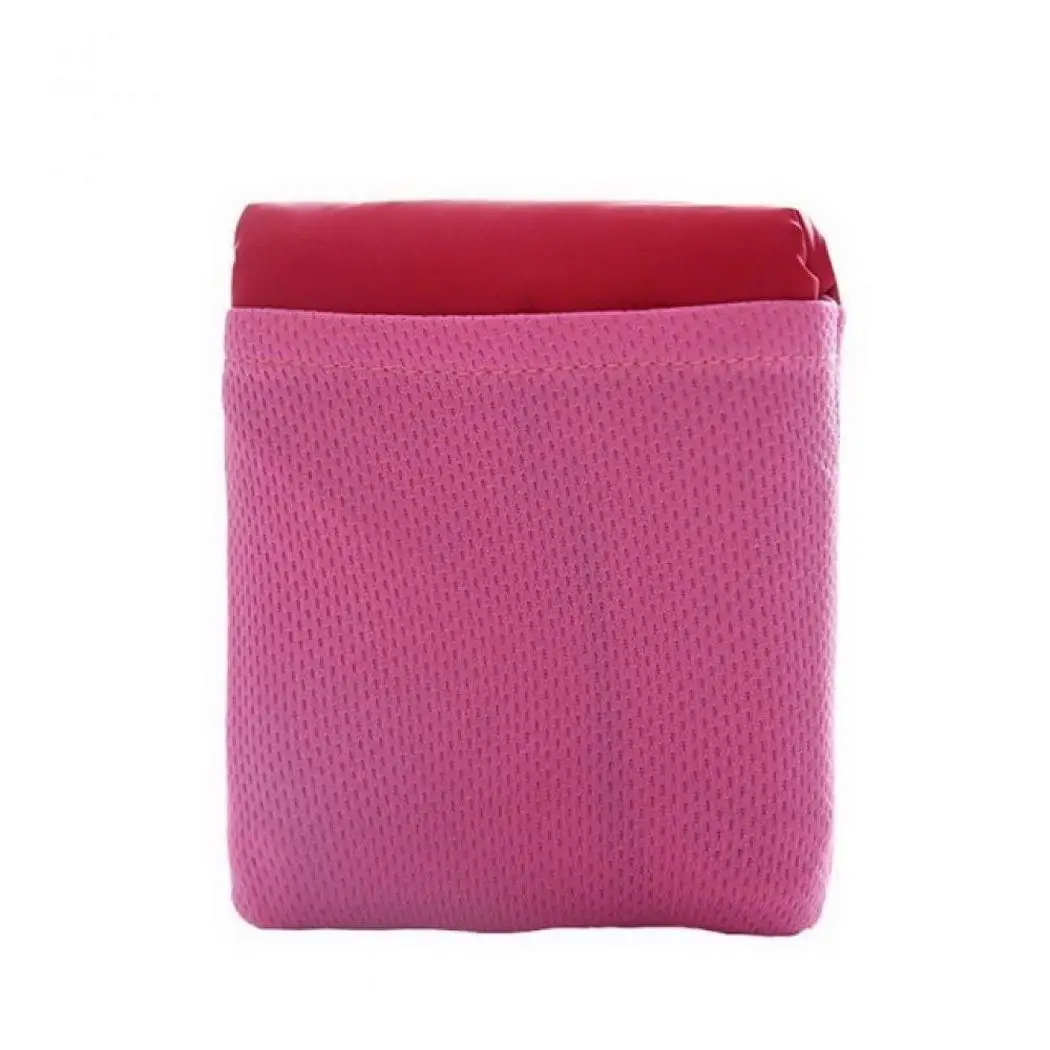 

Portable Mini Folding Pocket Pad Outdoor Waterproof Moisture Proof Picnic Mat Mat, Beach Mat, Crawling