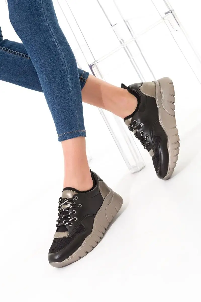 

SOHO Black Platinum Women 'S Sneaker 9643