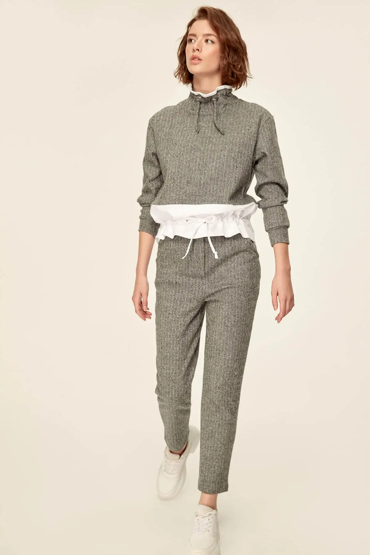 

Trendyol Gray Textured Knit Pants TCLAW19VG0101
