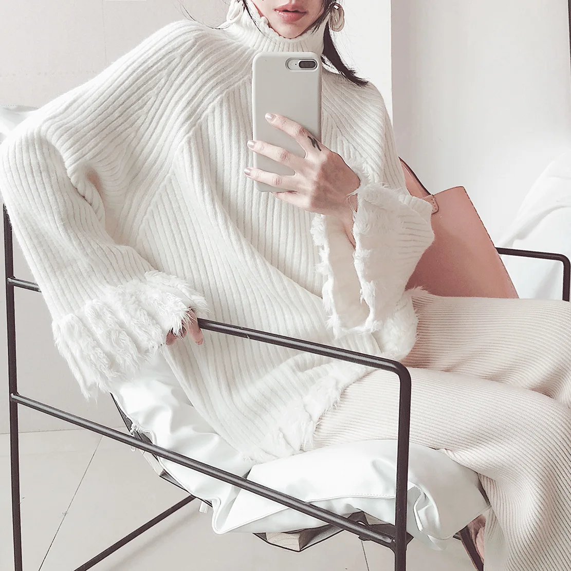 

2019 Winter New Korean hand tearing fringed tassels thick rabbit hair blends ladies turtleneck pullover sweater woman pm9166