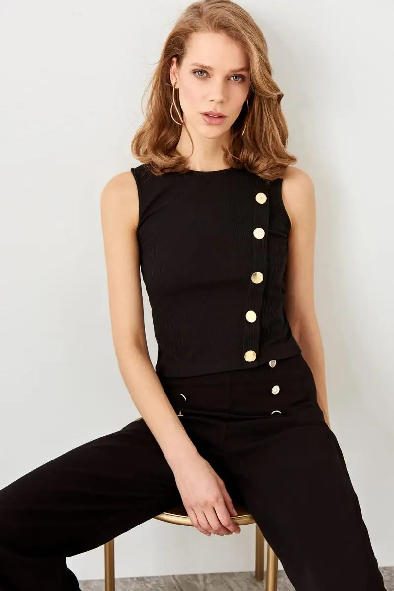 Trendyol Black Button Ribbed Knitted Blouse TWOSS19FV0099