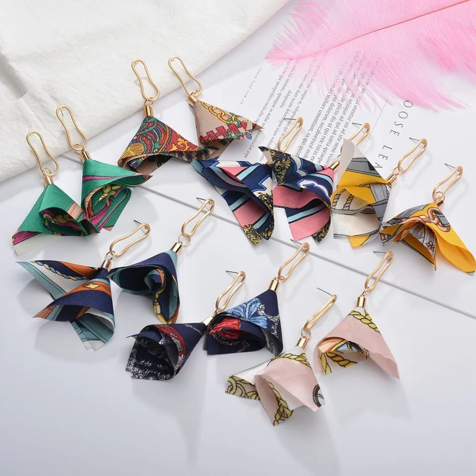 

Individuality Geometric Irregular Cloth&Alloy Women Earrings Fashion Jewelry Vintage Style Decoration Earrings Hoops