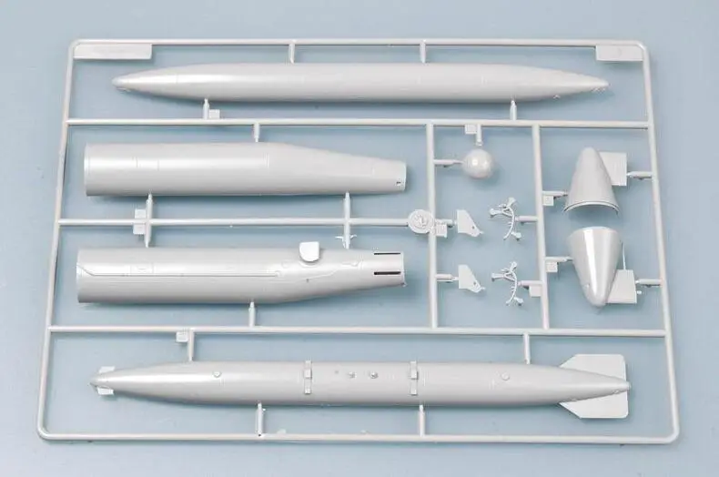 Российский летательный аппарат Trumpeter 1/32 03301|Наборы для сборки моделей| |