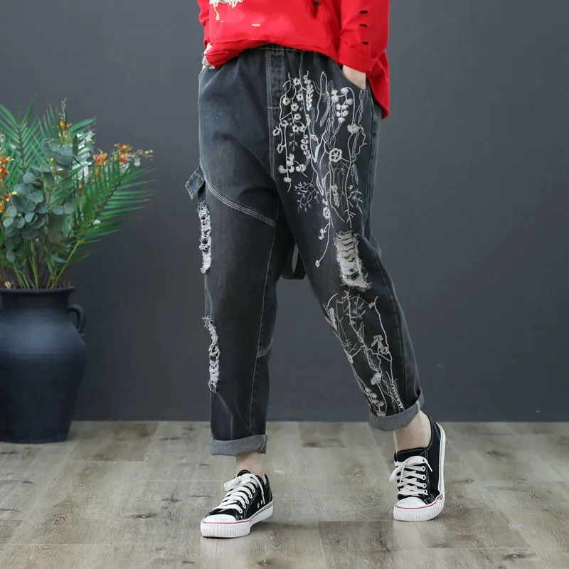 High Waist Jeans Woman Vintage Floral Embroidery Jeans