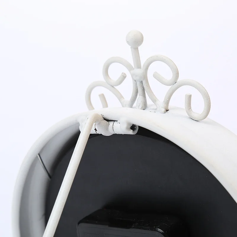 Portable Cute Silent Mini Round Alarm Clock Desk Table Home Bedside Kids Adults Travel Decor Fashion Classic Vintage Europe