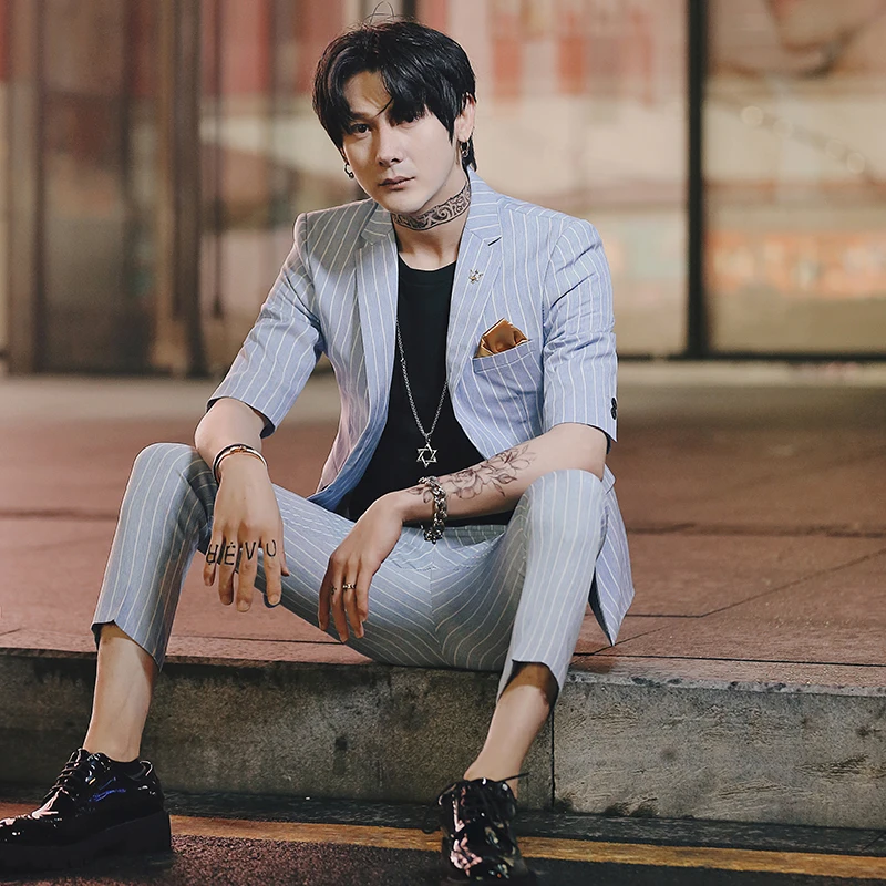 2 Piece Suit Party Dress Abito Uomo Cerimonia Coreano Mens Prom Suit 2019 Mens Slim Fit Prom Tuxedos Mens Pinstripe Suits Roses 2 Piece Suit Party Dress Abito Uomo Cerimonia Coreano Mens Prom Suit 2019 Mens Slim Fit Prom Tuxedos Mens Pinstripe Suits Roses