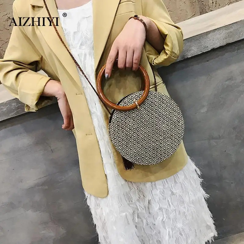 

2019 Women Round Straw Handbag Rattan bag Women Handmade Shoulder Bag Summer Beach Bag Messenger Totes Bohemia