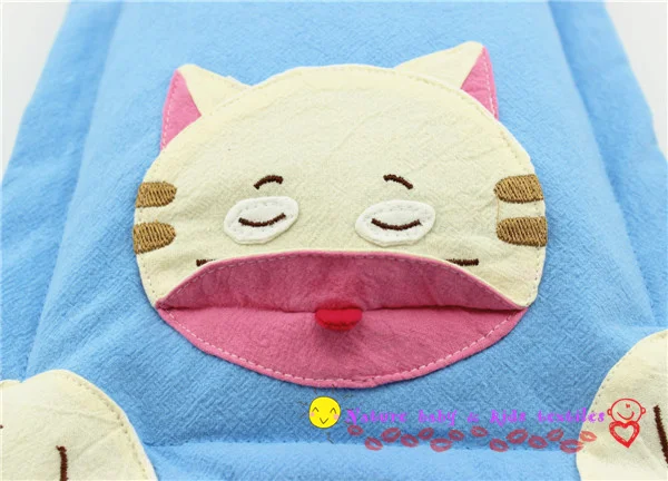 Open Mouth Cat Pillow - Detail 3