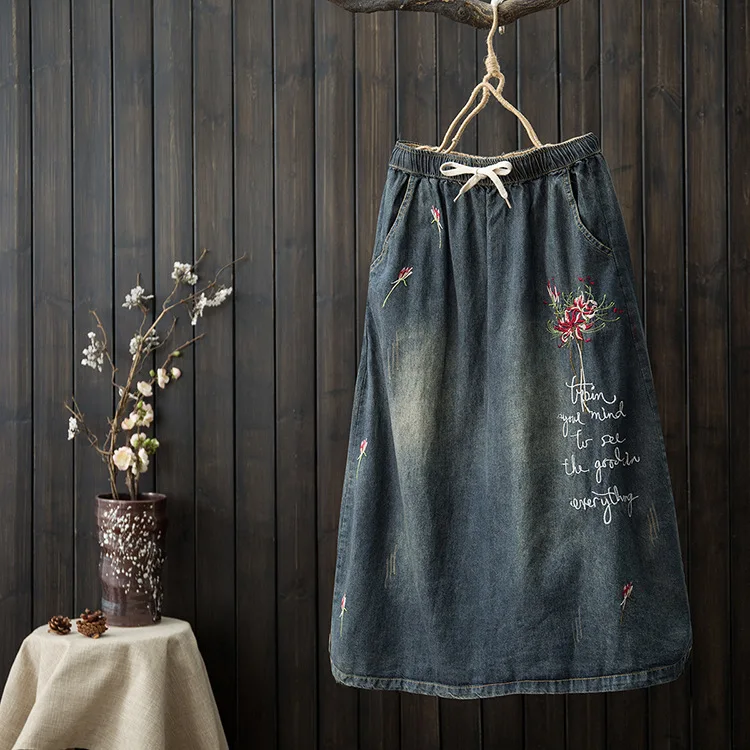 

Loose Casual Denim Skirts Elastic Waist Skirt Literary Embroidery Long Section Was Thin A-Line Skirt Autumn