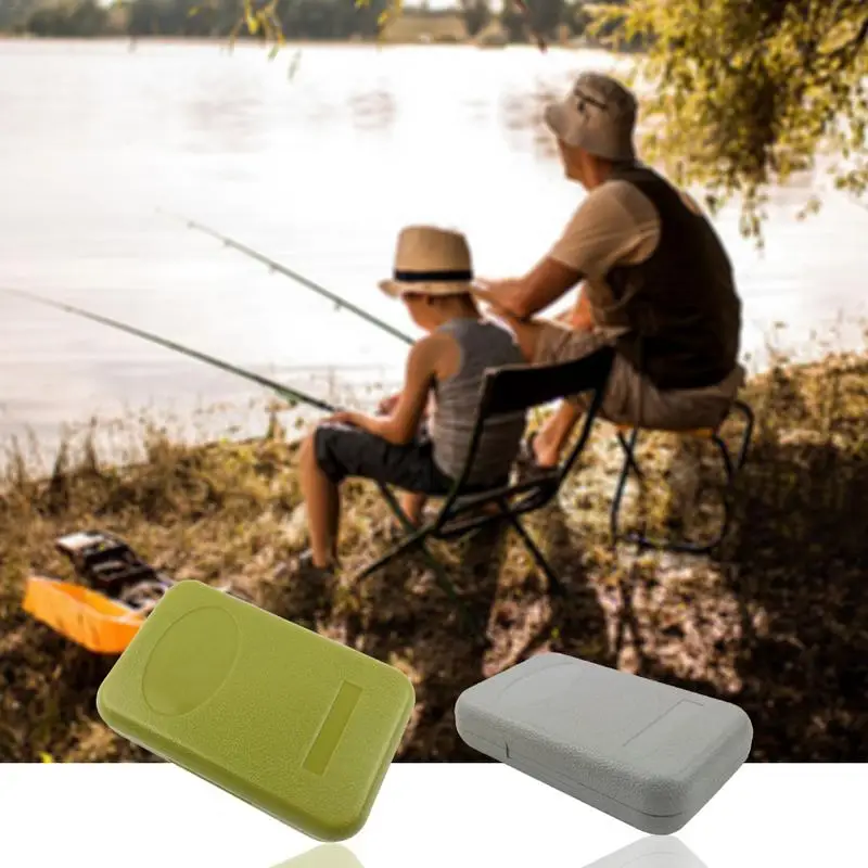 Waterproof Plastic Flying Fishing Box Bionic Bait Accessories Fishhook Storage box for fishing |