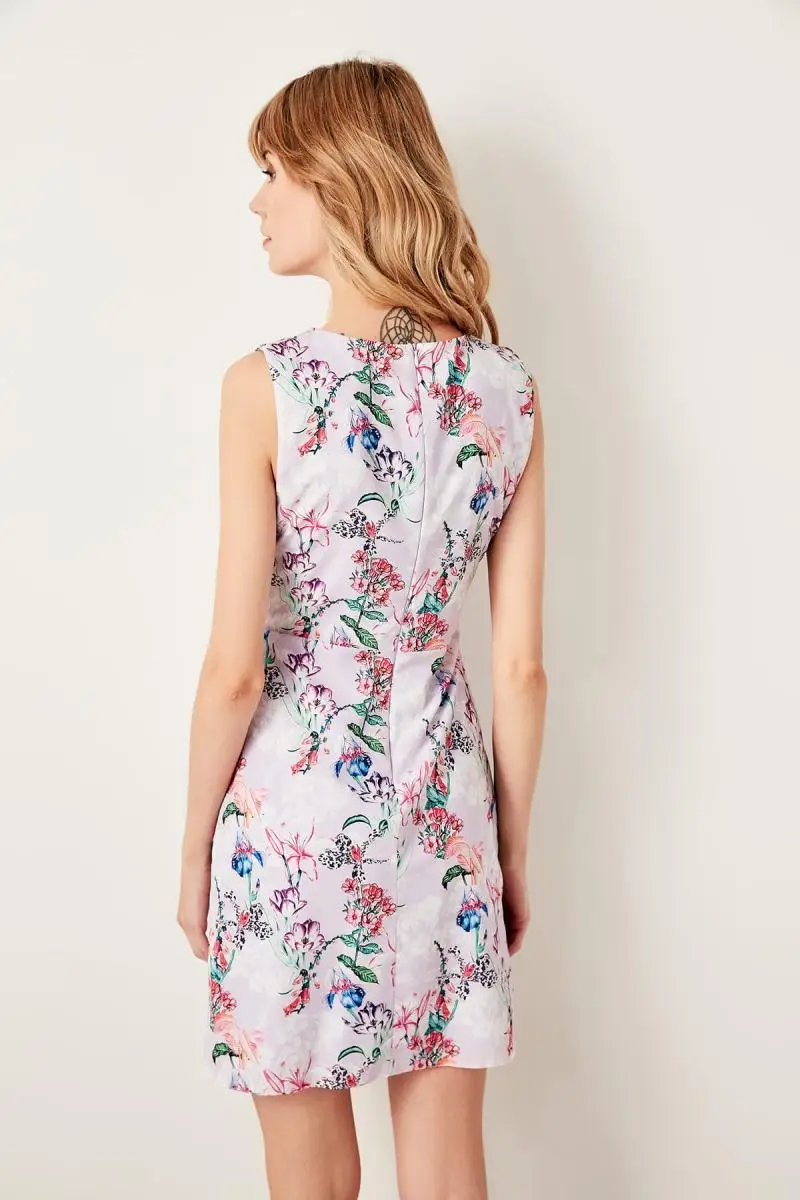 Платье с разноцветным узором Trendyol TWOSS19LJ0136|Платья| |