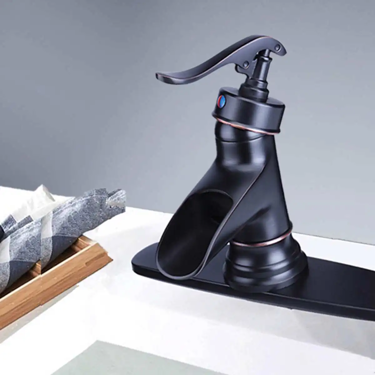 

Oil Rubbed Bronze Matte Deck Mounted Faucets Bathroom Fixture Single handle Taps Basin Mixer Taps Faucets Waterfall Spout Sink