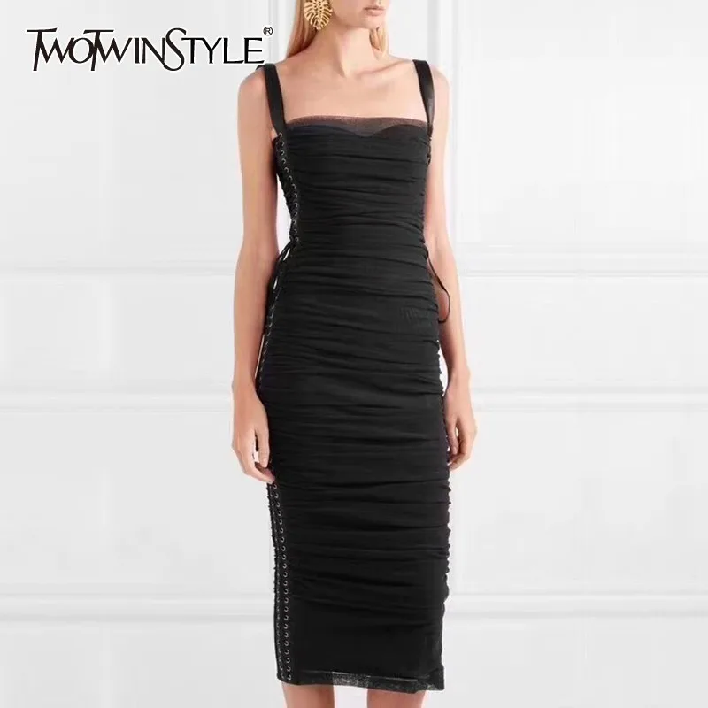 Женское платье с открытыми плечами TWOTWINSTYLE летнее облегающее миди на бретельках
