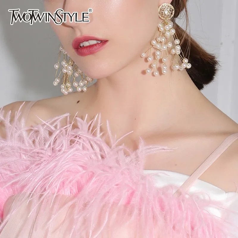 

TWOTWINSTYLE 2019 Korean Fashion Flower Long Earmuffs For Women Accessories For Women Elegant Tide New