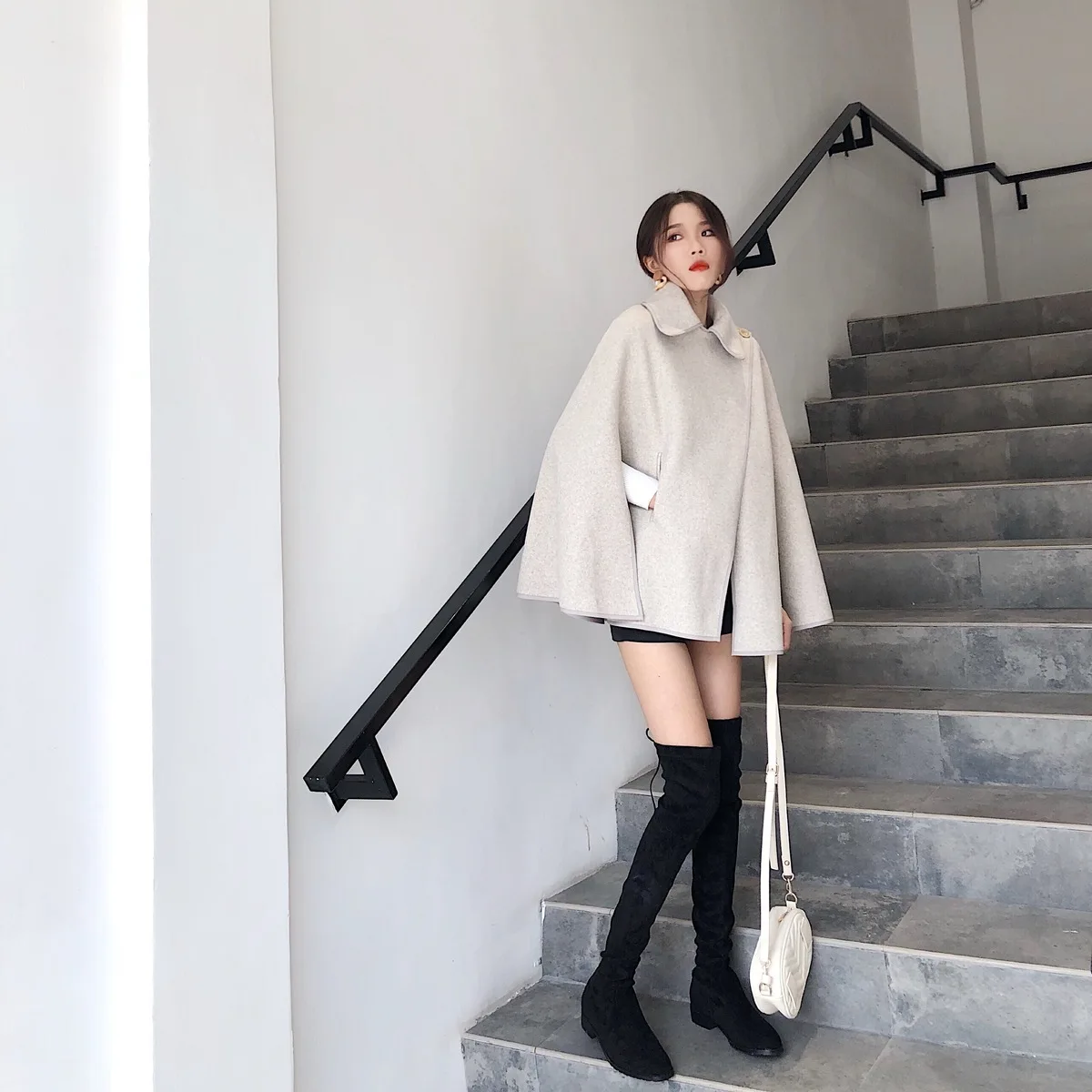 Осенняя куртка в стиле ретро 2018 новая свободная Дамская мода повседневная Элегантная короткая куртка-плащ женская одежда