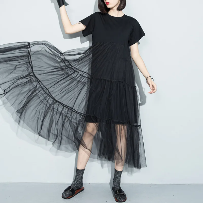 

2019 Spring New Europe and America Loose Big Code Show Thin Medium Yarn Stitching Short Sleeve A Word Black Dress Woman