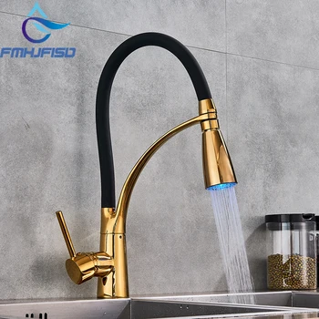 

360 Swivel Kitchen Faucets Pull Out LED Sprayer Mixer Water Vessel Sink Faucets Cold and Hot Water Taps