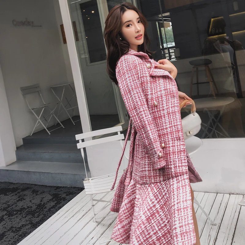 Brand Tweed Woolen Pink Coat Women Korean Robe Hiver Elegant Vintage Plaid Chic Ruffles Fishtail Autumn Winter Long Dress Coat